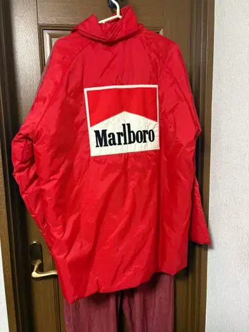 당시 물건!!! 가격 협의는 댓글까지. Marlboro 패딩 자켓
