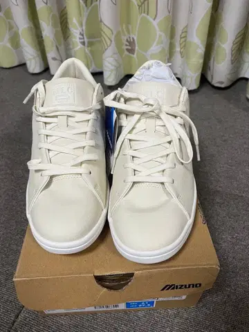 mizuno 미즈노 MLC-CL 스니커즈 베이지 27.5cm 경량