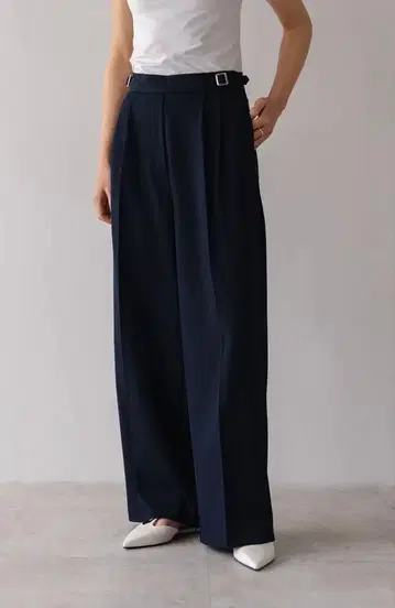regleam 투 턱 그루카 팬츠