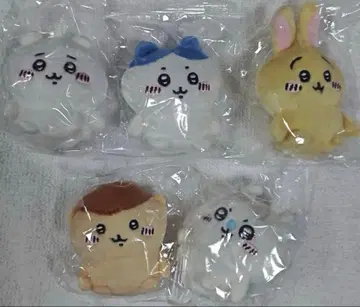 치이카와(먼작귀) 하치와레 토끼 모몽가 밤만쥬 앉아있는 봉제 인형