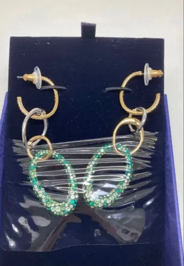 SWAROVSKI 귀걸이 골드 그린