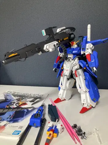 MG 풀아머 ZZ 건담 ver.ka 도색 완성품