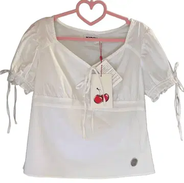 KIRSH RIBBON SHIRRING SHORT SLEEVE 블라우스