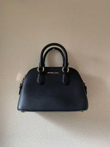 [미사용급 새상품급] MICHAEL KORS 핸드백 블랙