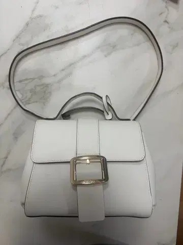 스나이델 숄더백 화이트