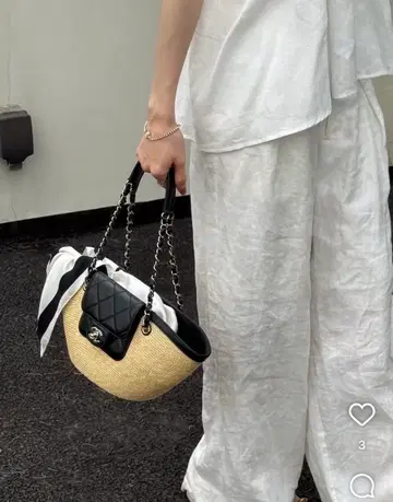 샤넬 26a 라피아 라탄 쇼핑백