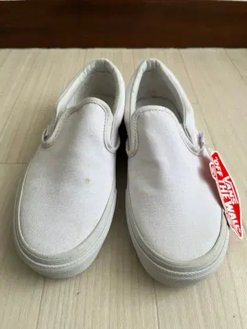 [새상품] VANS 슬립온 화이트 캔버스 스니커즈