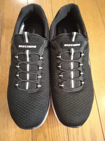 SKECHERS 스니커즈 블랙 화이트 23.5cm