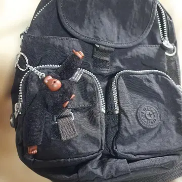 Kipling 백팩 블랙 몽키 참 포함