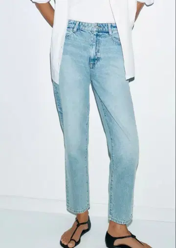 ZARA 하이라이즈 맘 핏 앵클 기장 데님 팬츠