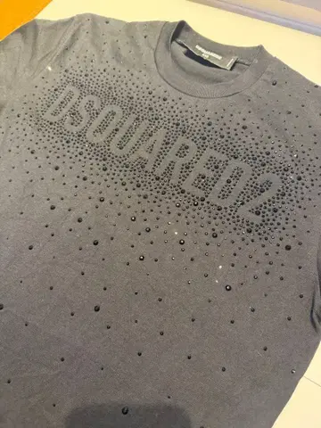DSQUARED2 큐빅 로고 T셔츠 블랙