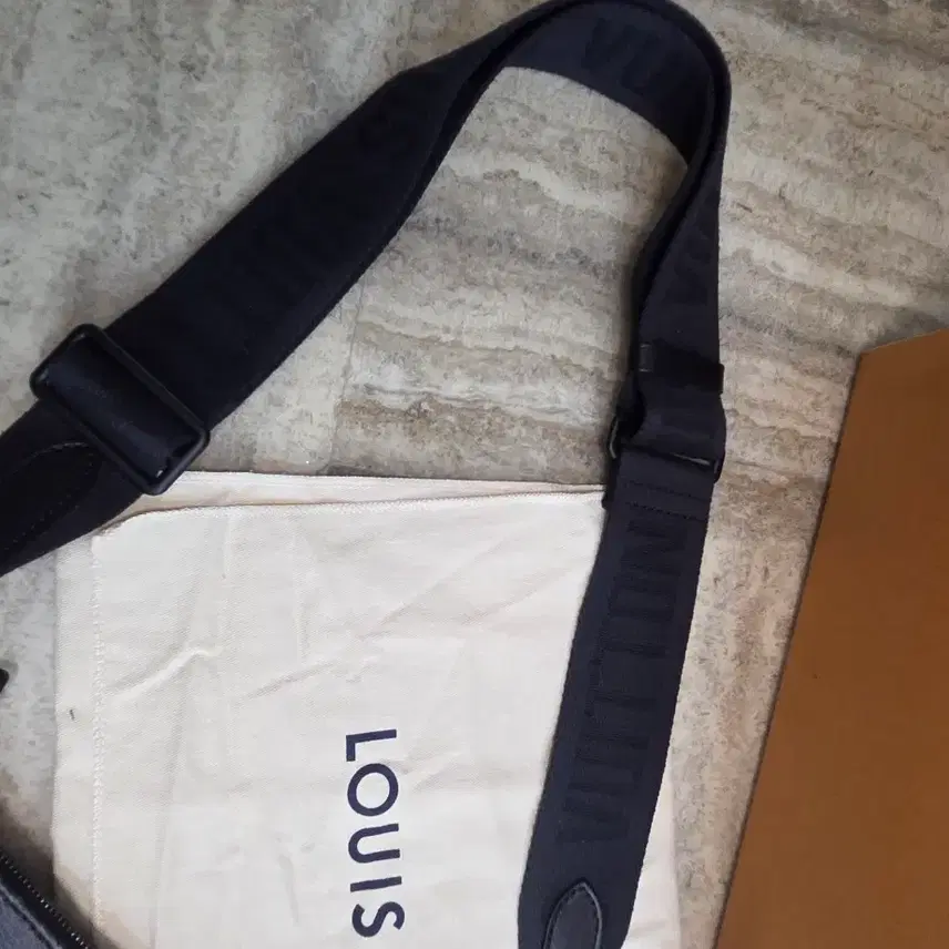 루이비통 루이비통크로스백 사진 4