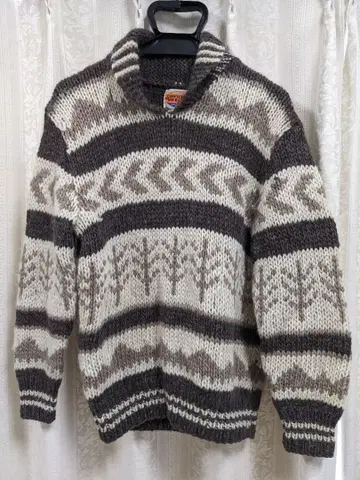 Hand Made Cowichan Sweater 작음