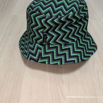 새상품급 Paul Smith 버킷햇 지그재그 패턴