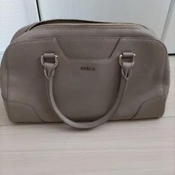 FURLA 훌라 2WAY 핸드백 참 포함