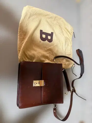 BALLY 가죽 비즈니스 백 브라운
