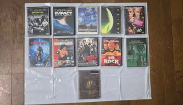가격 인하 서양 영화 DVD 10장, CD 1장 세트 묶음 판매