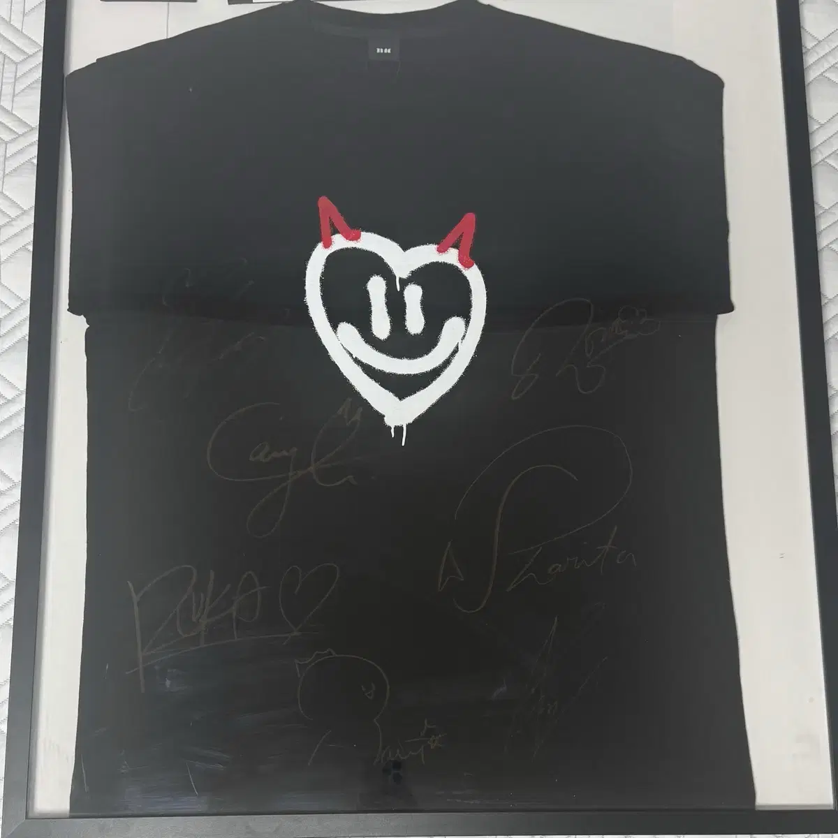 Shop babymonster sign on Bunjang Global Site - No more Korean account!