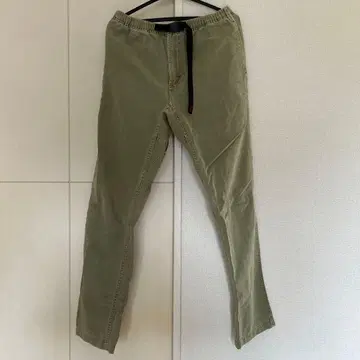 그라미치 올리브 그린 슬림핏 치노 팬츠