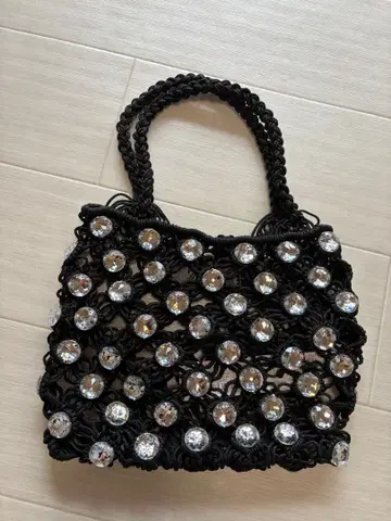 ZARA 블랙 비쥬 핸드백