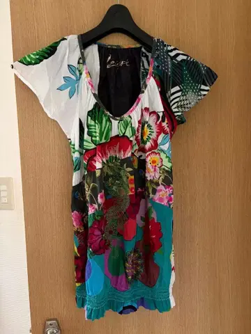 Desigual 꽃무늬 드래곤 자수 반팔 티셔츠