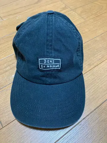 Deus Ex Machina 캡 블랙