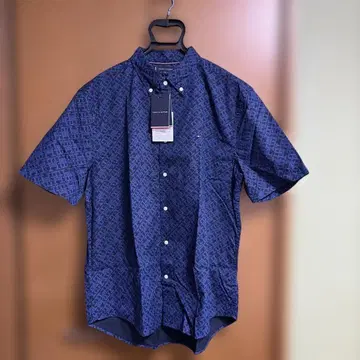 TOMMY HILFIGER 모노그램 반팔 셔츠 XL 미사용품