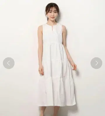 바나나리퍼블릭 원피스 슬리브리스 화이트