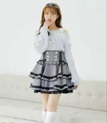 리즈리사 사다리 리본 체크 티어 스커트 팬츠 블랙 x 화이트