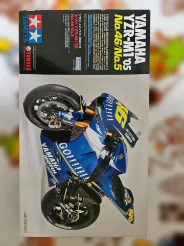 타미야 1/12 야마하 YZR-M1 '05 프라모델