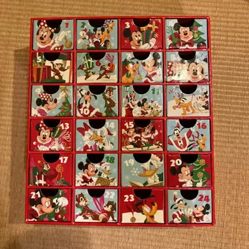 Disney Store 어드벤트 캘린더 크리스마스