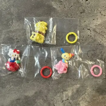 산리오 키링 행거 우사하나 키티 폼폼푸딩
