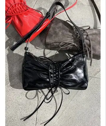 EMODA 개더 리본 숄더백