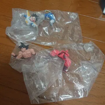 드래곤볼 HG 손오공 베지터 2체 세트