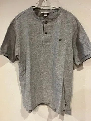 LACOSTE 헨리넥 T셔츠 그레이 FR4 US M