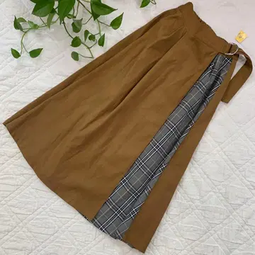 블루블루에 제너럴 스토어 랩 스커트 새상품 M