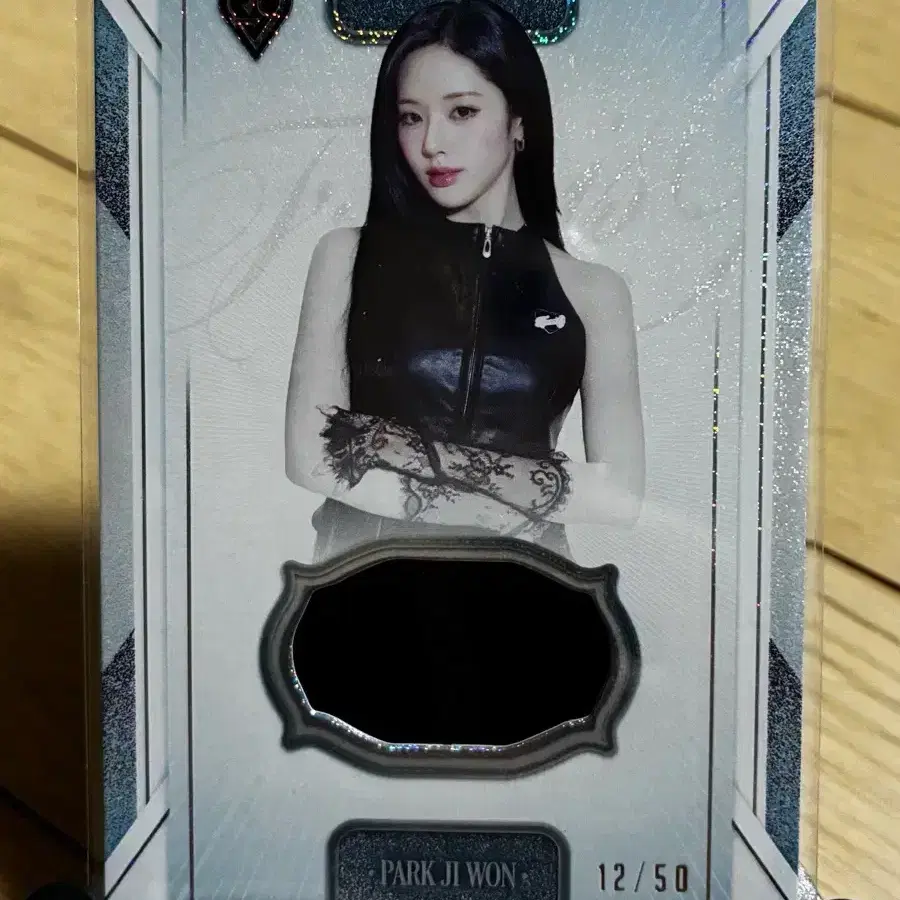 Purple Kiss Yuki sign polaroid wts purplekiss | Bunjang Global