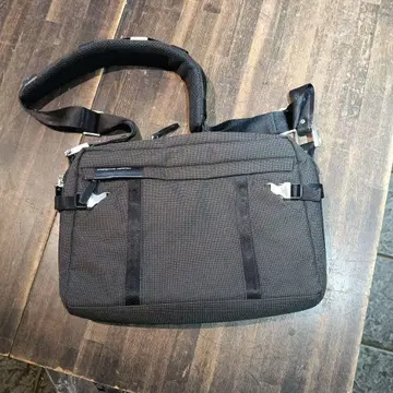PORSCHE DESIGN 숄더백