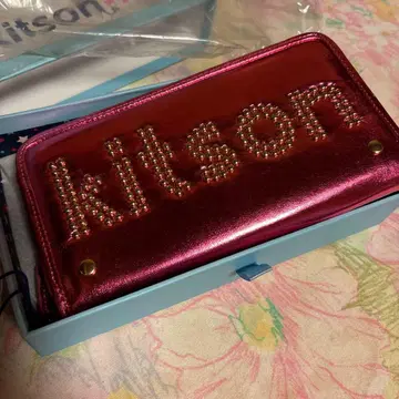 Kitson LA 장지갑 메탈릭 핑크 스터드