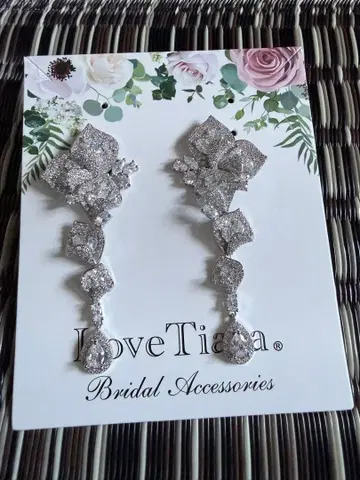 LoveTiara 브라이덜 귀찌