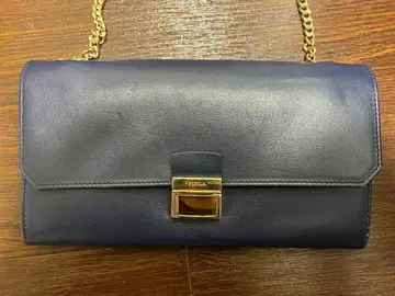 [새상품급] FURLA 체인 지갑 숄더백 네이비
