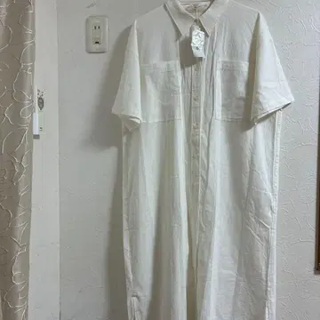 새상품 택 포함 반팔 셔츠 원피스 화이트 루즈핏 어반 리서치 임산부
