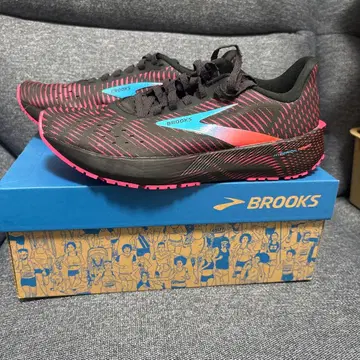 BROOKS 하이페리온 템포 러닝화