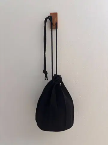 오리가미 플리츠 숄더백