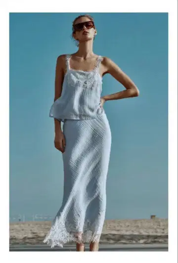완판템 ZARA 미디 기장 레이스 스커트 S 파스텔 블루