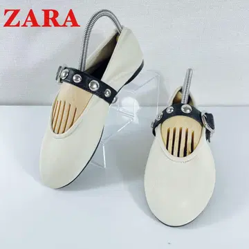 ZARA 스터드 스트랩 플랫슈즈 35
