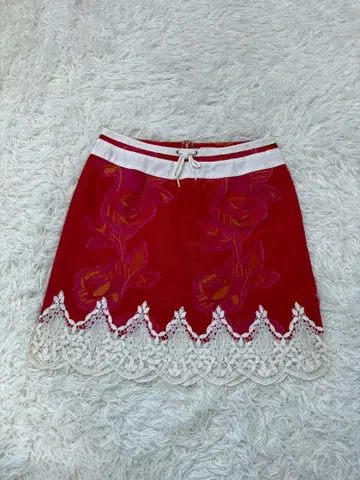안나수이 미니 스커트 빨간색 절개 자수 꽃무늬