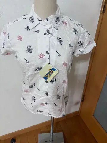 디즈니 미키마우스 반팔 셔츠 화이트