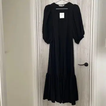 ZARA 퍼프 슬리브 롱 원피스 블랙