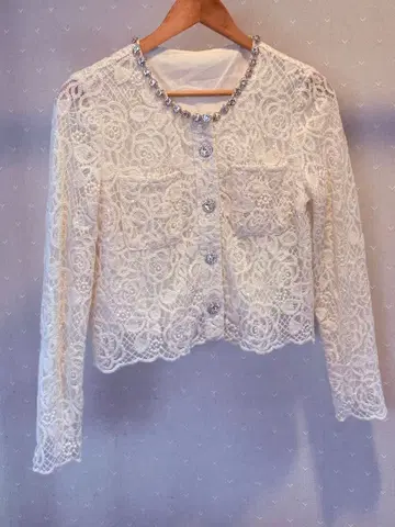 화이트 레이스 볼레로 비쥬 장식 긴팔